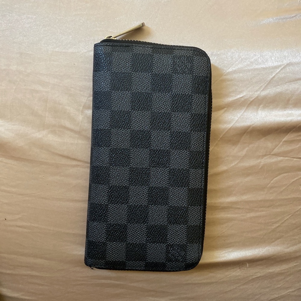 Louis Vuitton Clutch Wallet